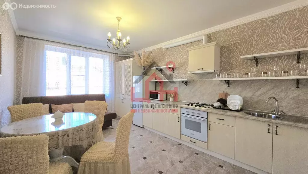 2-комнатная квартира: Ессентуки, улица Орджоникидзе, 84к2 (58.7 м) - Фото 1