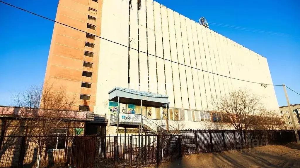 Переделка зданий атс в торговый центр фото