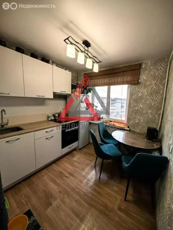 1-комнатная квартира: Каменск-Уральский, Каменская улица, 75 (31.9 м) - Фото 0