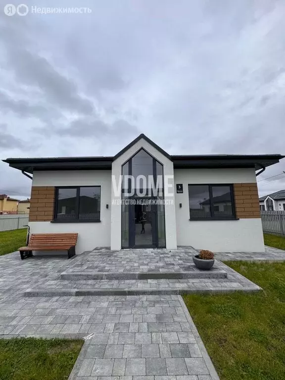 Дом в Калининградская область, Гурьевский муниципальный округ, посёлок ... - Фото 1