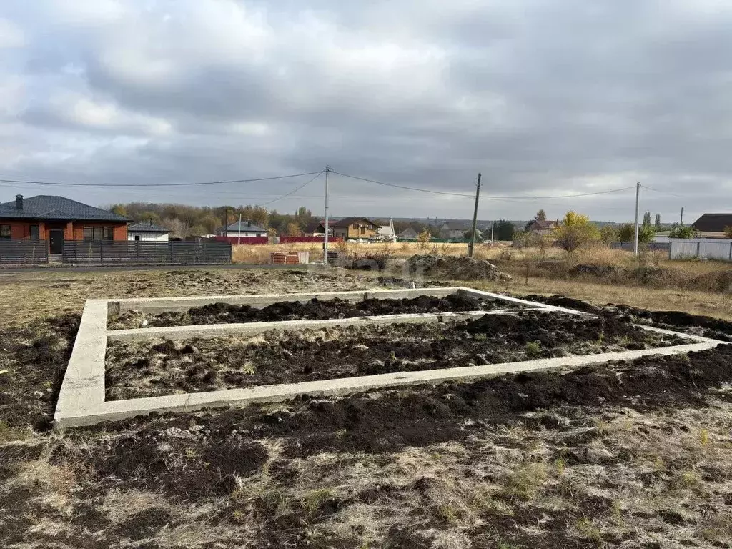 Участок в Воронежская область, Семилукский район, Стрелица рп ул. ... - Фото 1