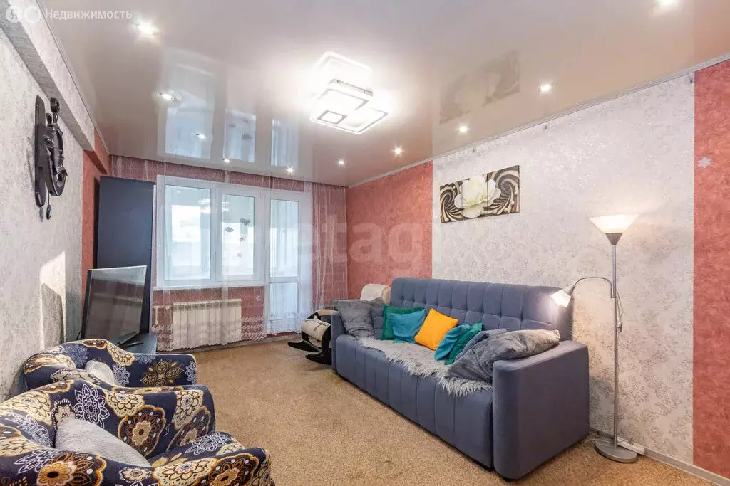 3-комнатная квартира: Омск, микрорайон Заозёрный, улица Тимофея ... - Фото 1