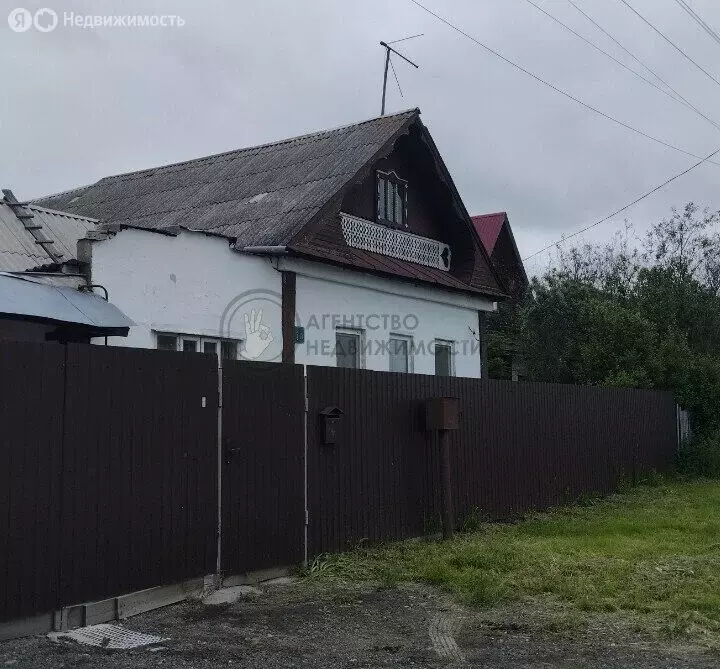 Дом в село Новая Тура, Верхняя улица, 7 (100 м) - Фото 1