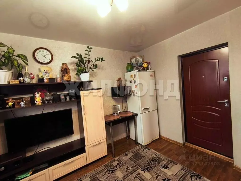 Комната Новосибирская область, Новосибирск ул. Сибиряков-Гвардейцев, ... - Фото 1