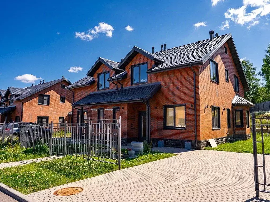 Таунхаус в Ленинградская область, Всеволожский район, Юкковское с/пос, ... - Фото 1