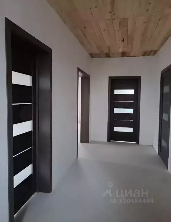 Дом в Хакасия, Усть-Абаканский район, д. Чапаево Тихая ул. (135 м) - Фото 0