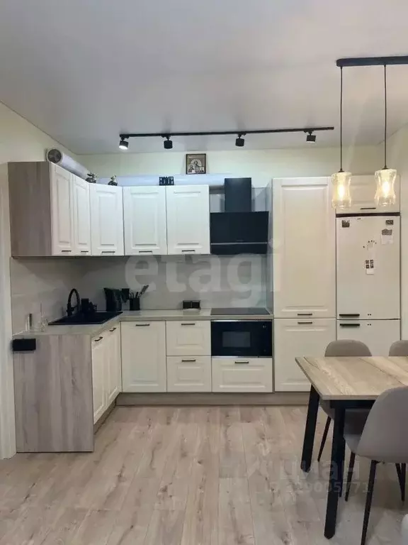 3-к кв. Удмуртия, Ижевск ул. Холмогорова, 105 (60.2 м) - Фото 1