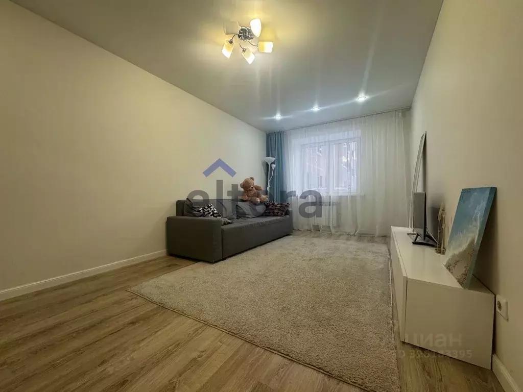 1-к кв. Татарстан, Казань ул. Зур Урам, 7А (38.0 м) - Фото 1