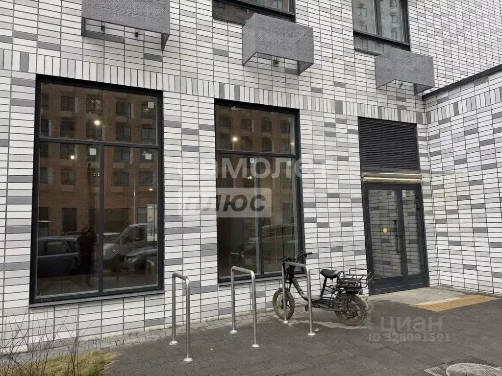 Помещение свободного назначения в Москва Кольская ул., 8к1 (120 м) - Фото 1