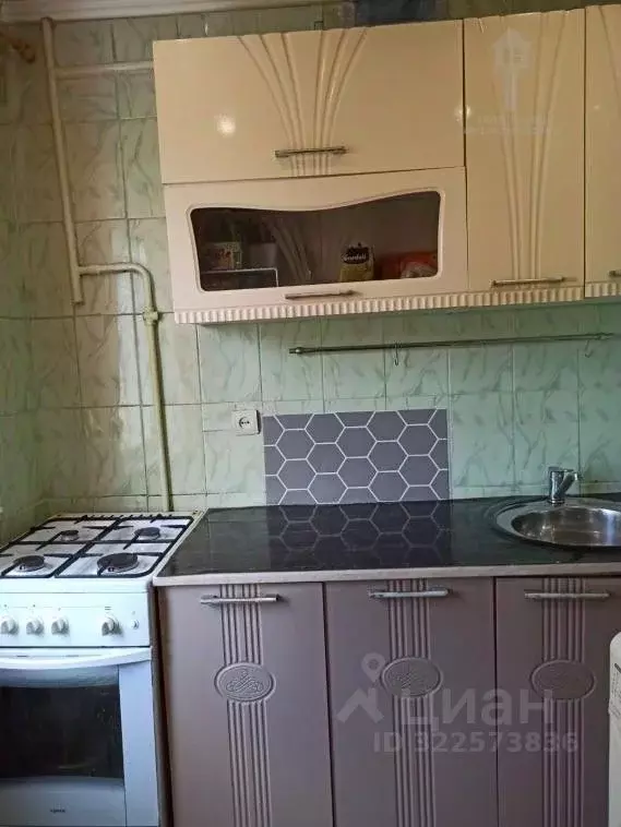 4-к кв. Омская область, Омск Порт-Артур мкр, ул. Таллинская, 74 (58.7 ... - Фото 1