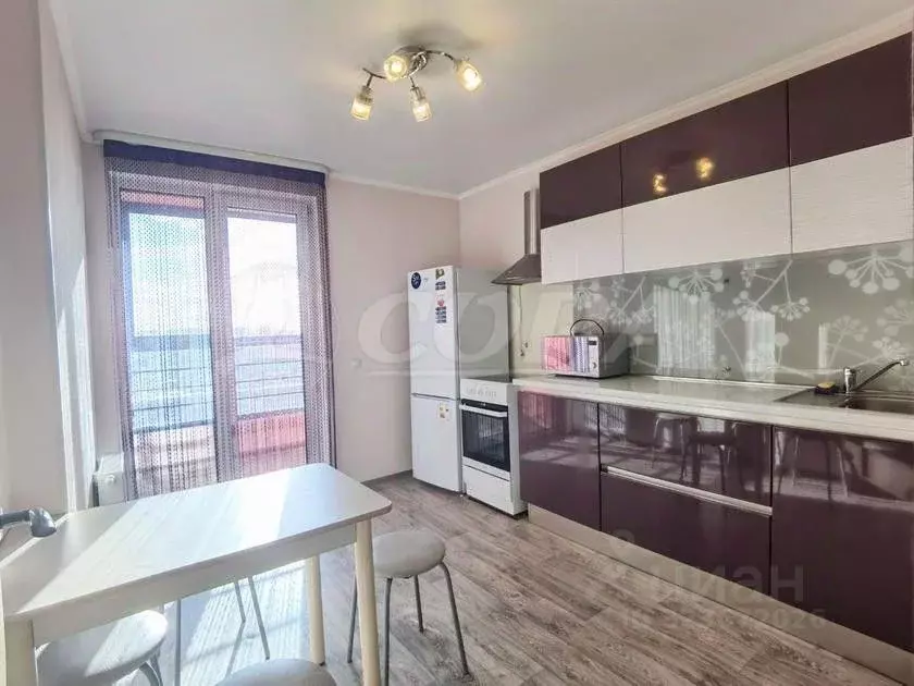 1-к кв. Тюменская область, Тюмень проезд Тихий, 2 (37.0 м) - Фото 1