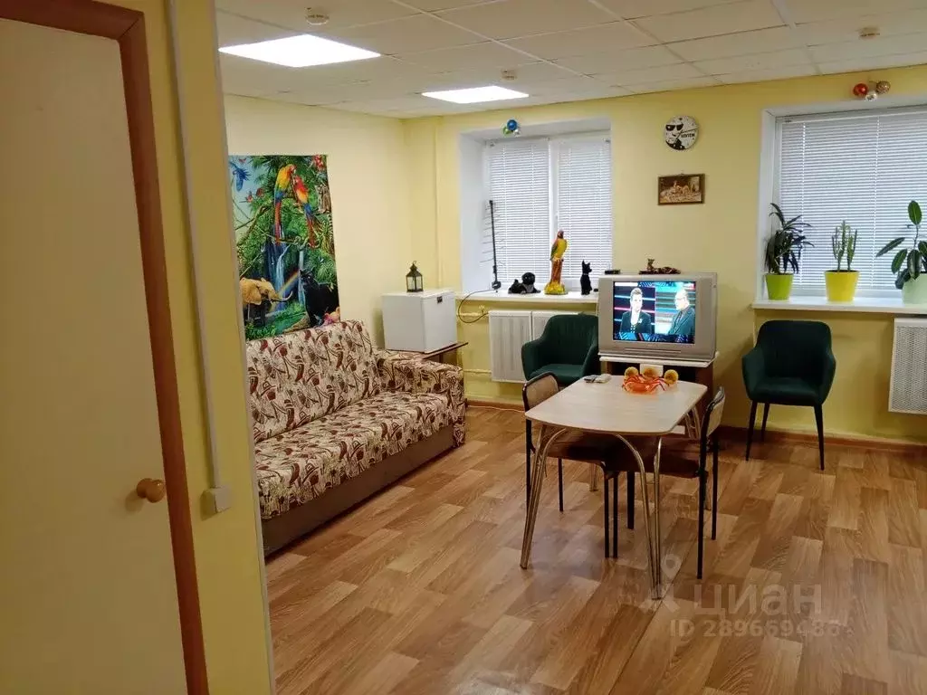 2-к кв. Пермский край, Губаха просп. Ленина, 45 (55.0 м) - Фото 1