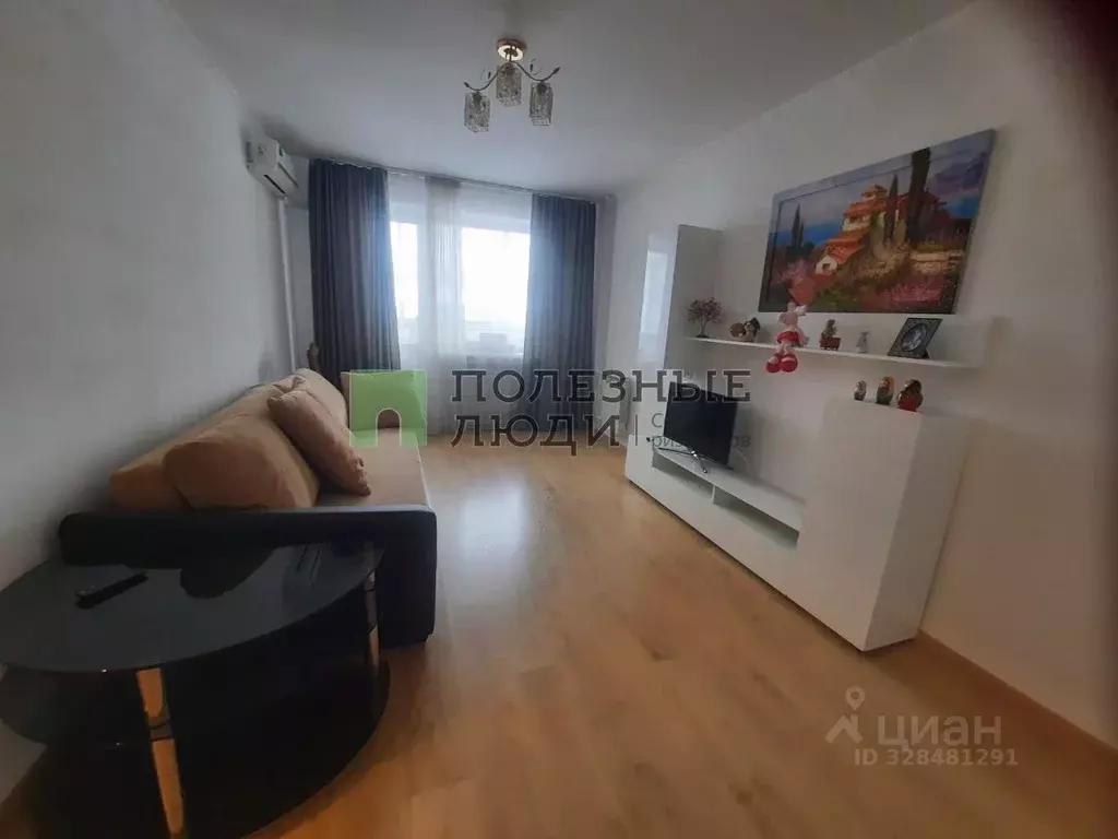 3-к кв. Белгородская область, Белгород ул. 5 Августа, 27к3 (71.7 м) - Фото 2