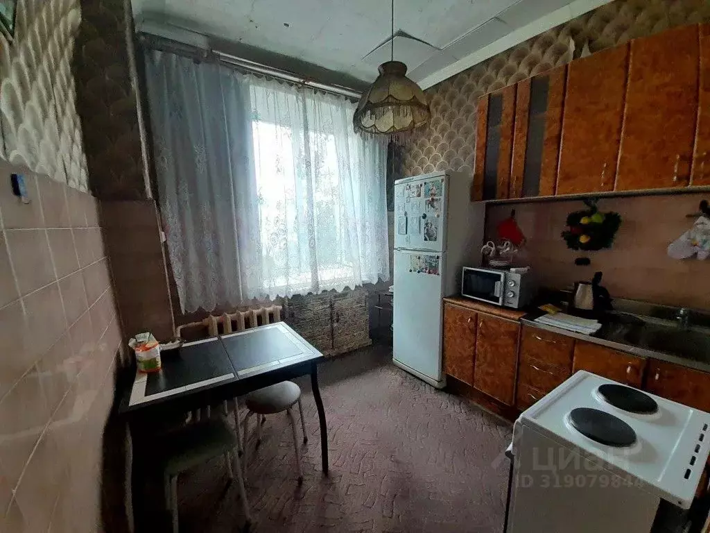 3-к кв. Кемеровская область, Новокузнецк ул. Чекалина, 12 (78.8 м) - Фото 0