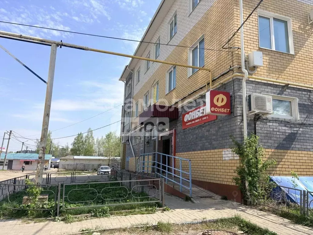 Торговая площадь в Марий Эл, Йошкар-Ола ул. Строителей, 32 (90 м) - Фото 1