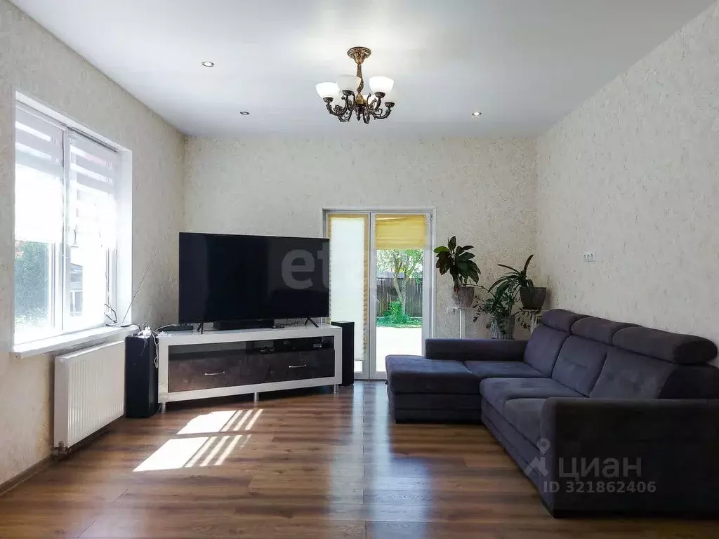 Дом в Калининградская область, Гурьевский муниципальный округ, пос. ... - Фото 1