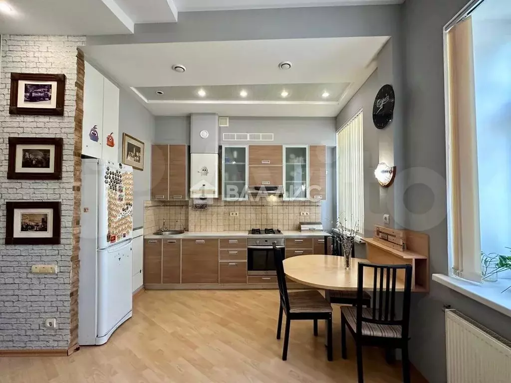 2-к. квартира, 64 м, 2/4 эт. - Фото 0