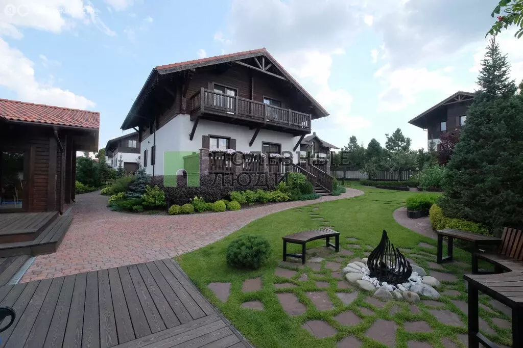 Дом в Емельяновский район, Элитовский сельсовет, ДНП Шамони (204 м) - Фото 1