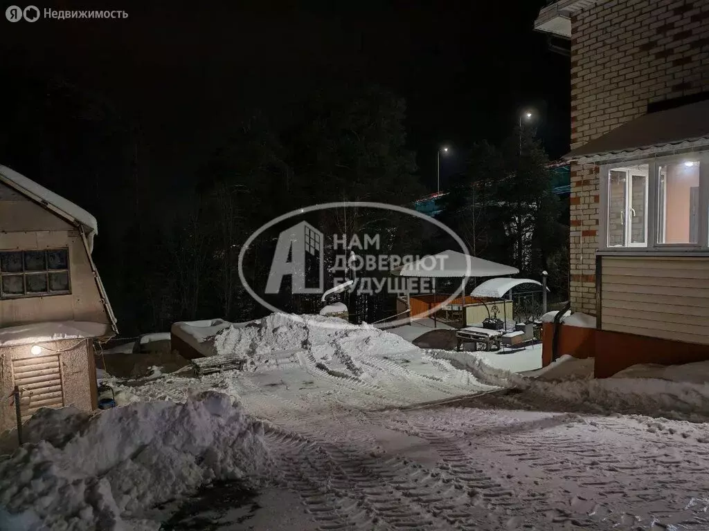 Дом в Чусовой, улица Жданова, 31В (207.1 м) - Фото 1