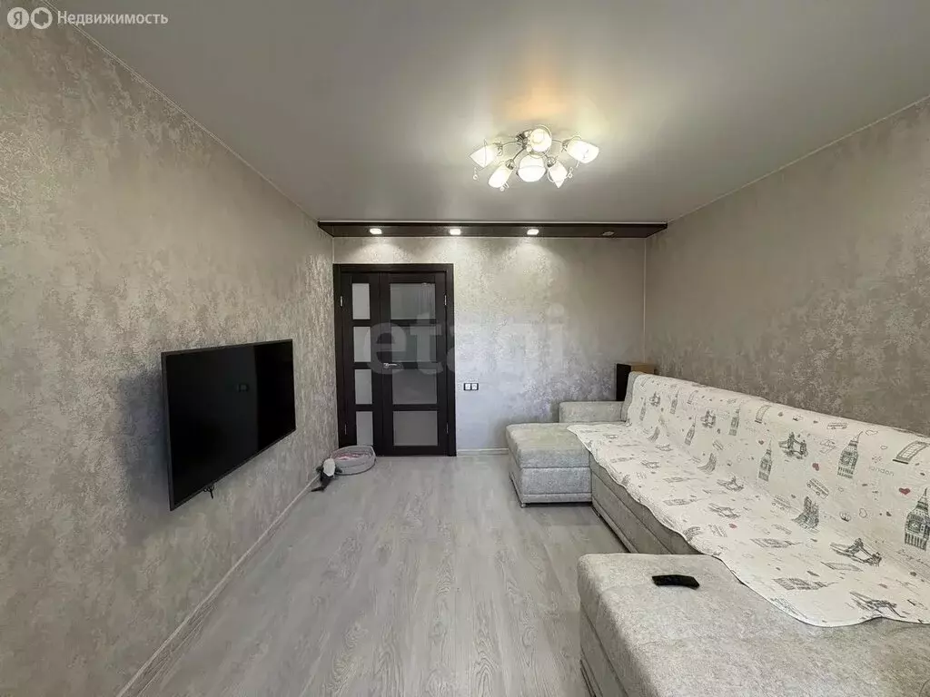 3-комнатная квартира: Качканар, 10-й микрорайон, 63 (57.7 м) - Фото 2