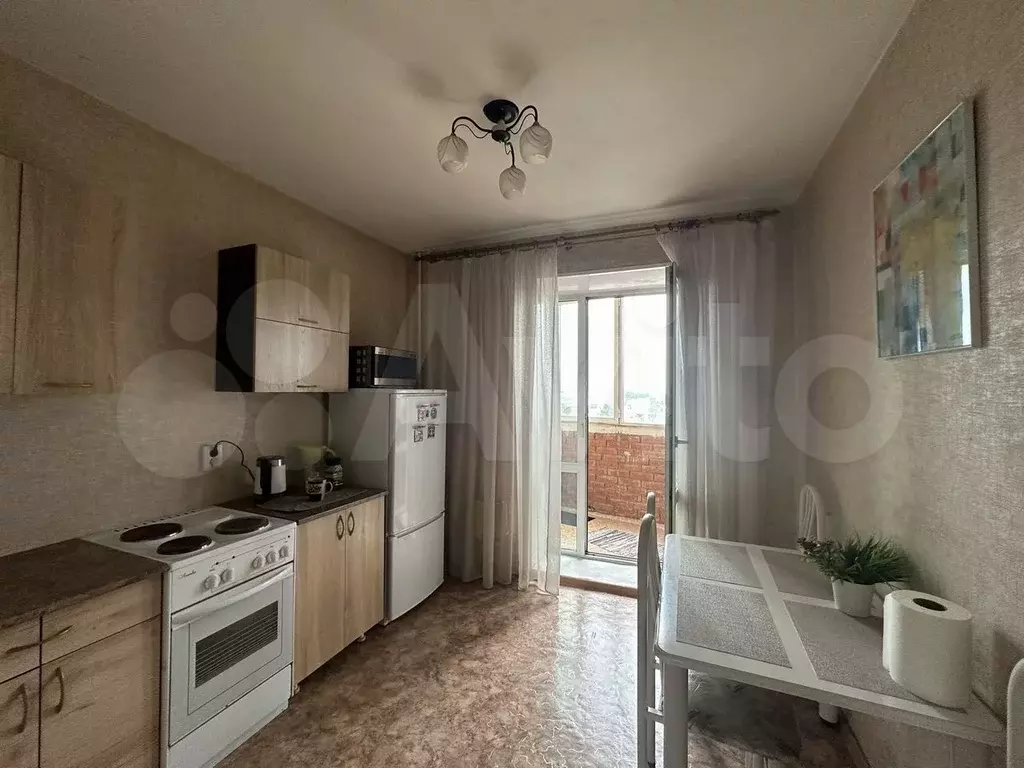 1-к. квартира, 39 м, 8/10 эт. - Фото 0