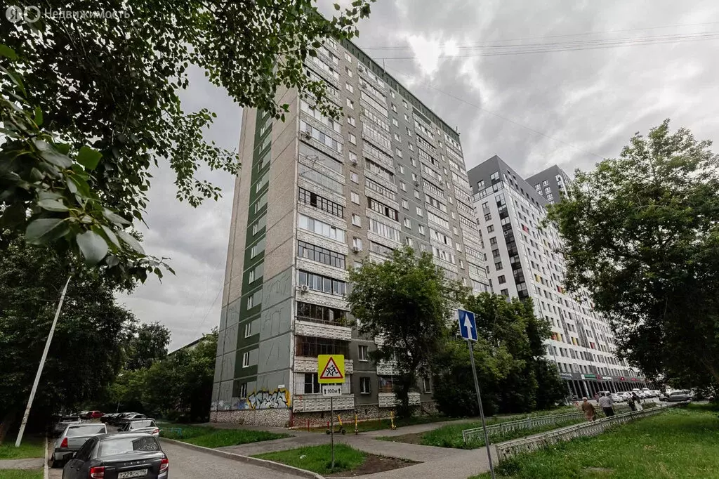 2-комнатная квартира: Екатеринбург, переулок Чаадаева, 2 (47.9 м) - Фото 0