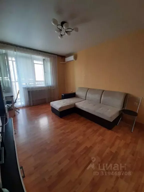 1-к кв. Татарстан, Казань ул. Баки Урманче, 10 (42.0 м) - Фото 0