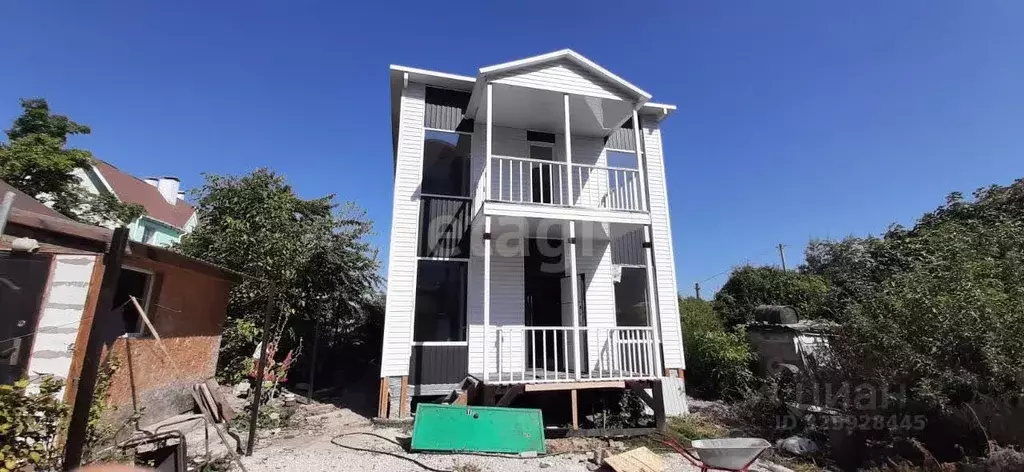 Дом в Крым, Феодосия ш. Симферопольское (197 м) - Фото 1