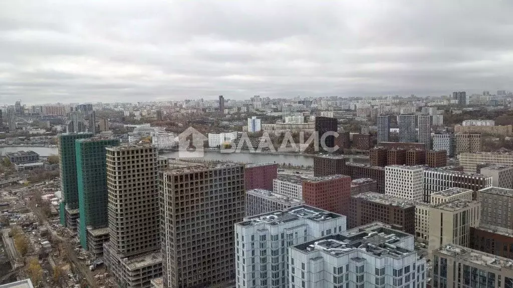 2-к кв. Москва бул. Братьев Весниных, 1 (61.0 м) - Фото 0