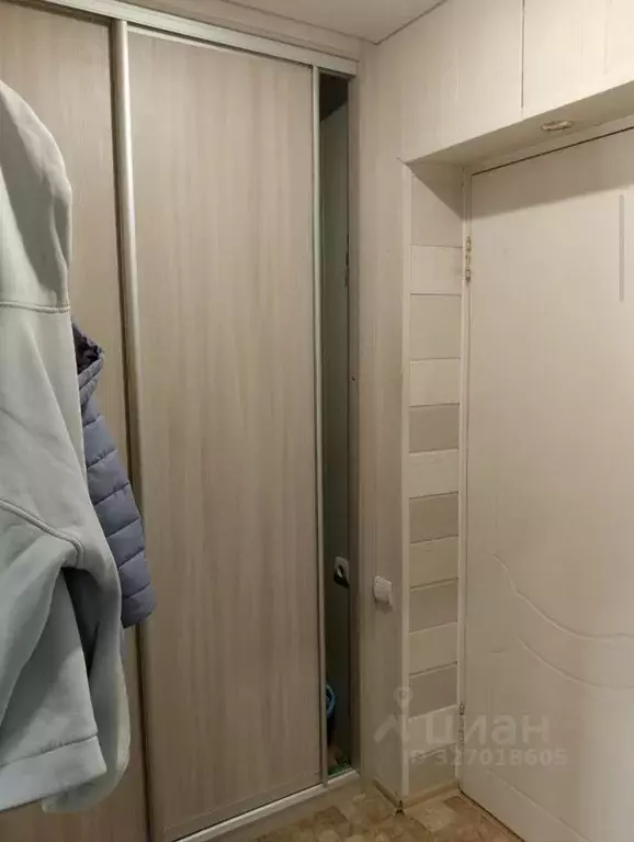 1-к кв. Омская область, Омск Береговой мкр, Советская ул., 5 (29.6 м) - Фото 1