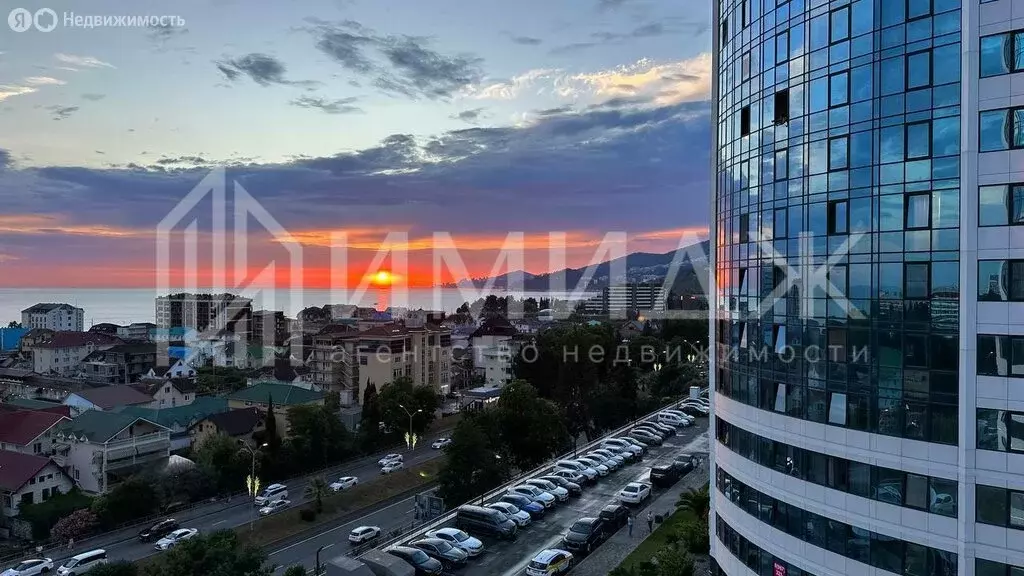 2-комнатная квартира: Сочи, улица Ленина, 298Бк4 (62 м) - Фото 0