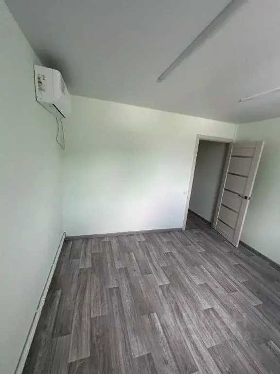 Офис в Волгоградская область, Волгоград ул. имени Менделеева, 51 (20 ... - Фото 2