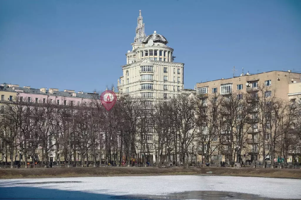 Продается 4-комнатная квартира - Фото 1