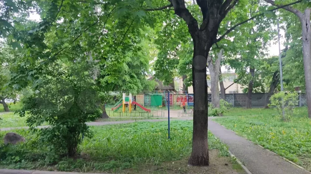 Комната 18,5 м в 3-к., 3/3 эт. - Фото 1