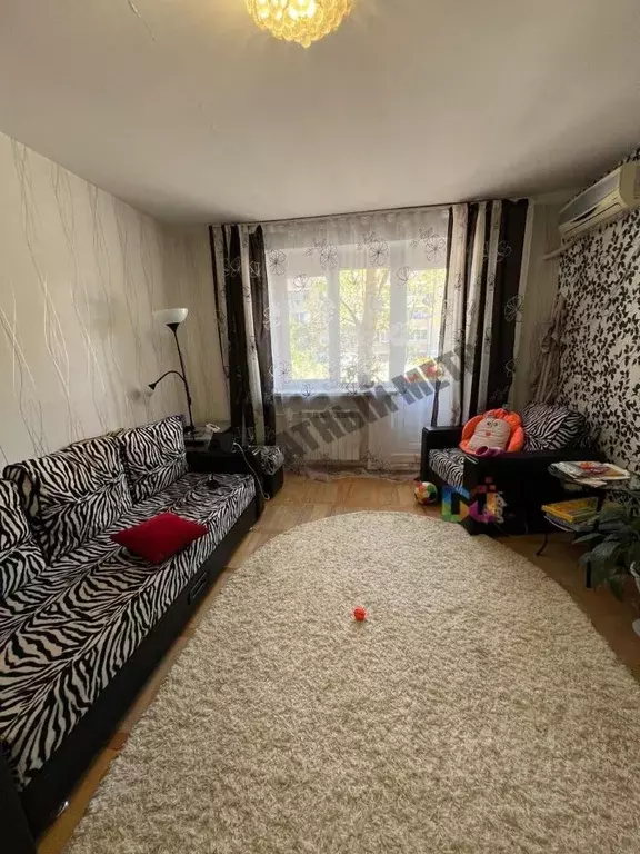 3-к кв. Калмыкия, Элиста ул. 8 Марта, 28А (76.0 м) - Фото 2