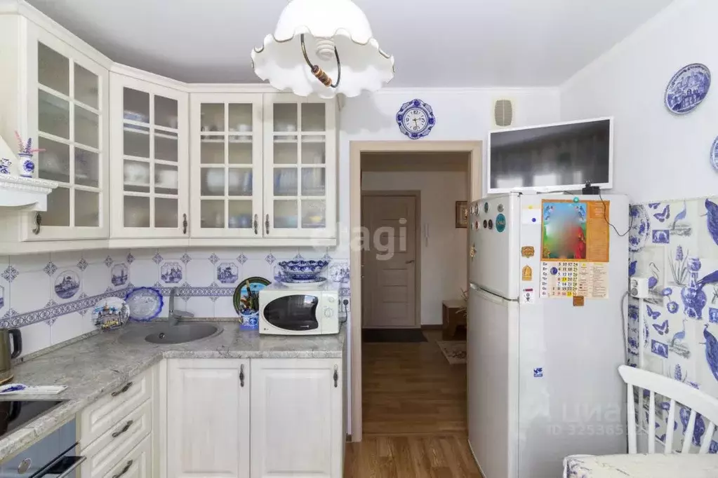 2-к кв. Тюменская область, Тюмень Ставропольская ул., 9 (50.5 м) - Фото 1