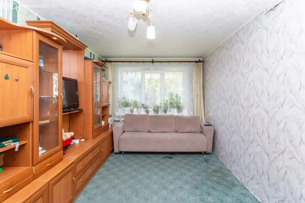 2-комнатная квартира: Тобольск, 8-й микрорайон, 21 (44.5 м) - Фото 1