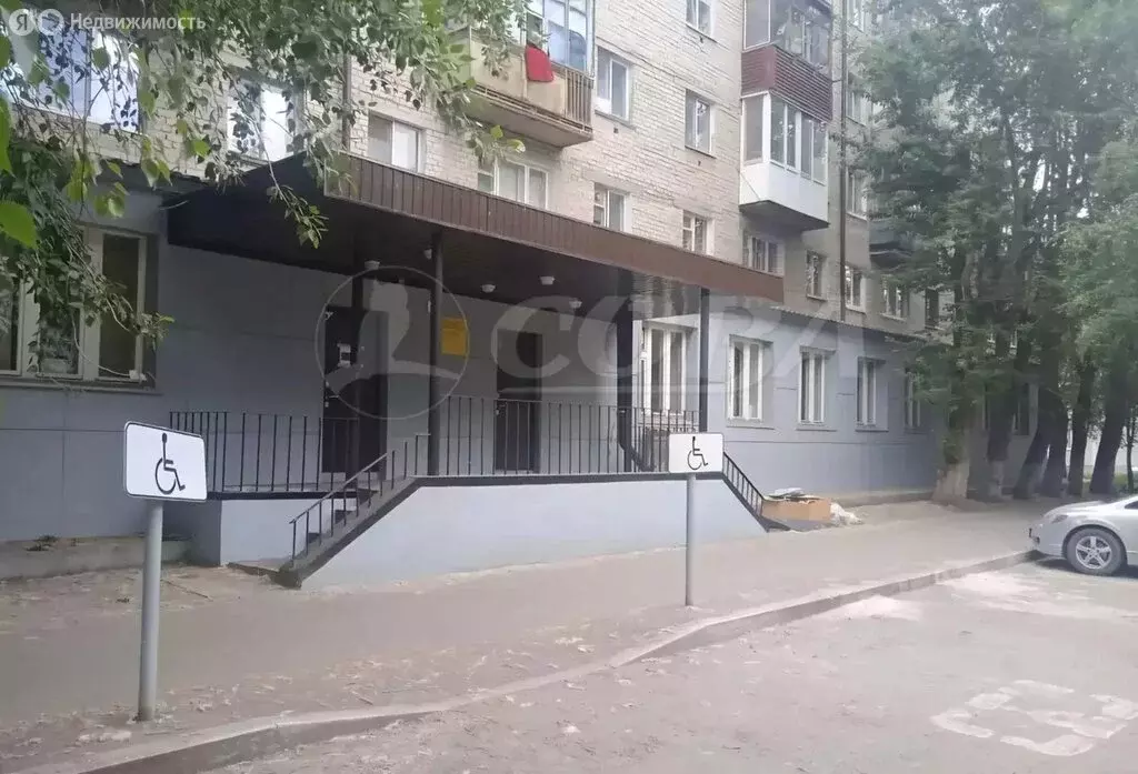 2-комнатная квартира: Тюмень, улица Пермякова, 10 (45.6 м) - Фото 2