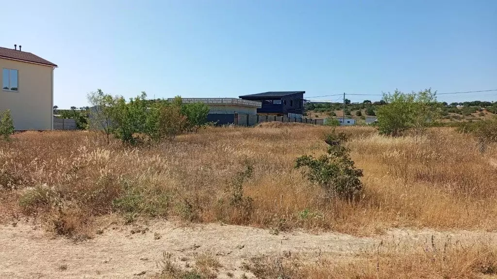 Участок в Севастополь ул. 2-я Линия (4.0 сот.) - Фото 1