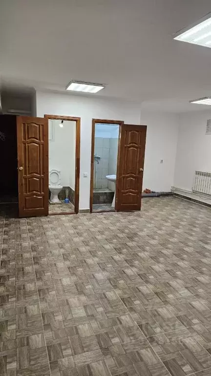 Помещение свободного назначения в Калмыкия, Элиста 10-й мкр, 19 (80 м) - Фото 0