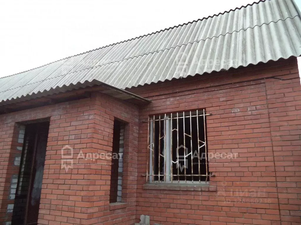 Дом в Волгоградская область, Волгоград ул. Короленко (95 м) - Фото 1