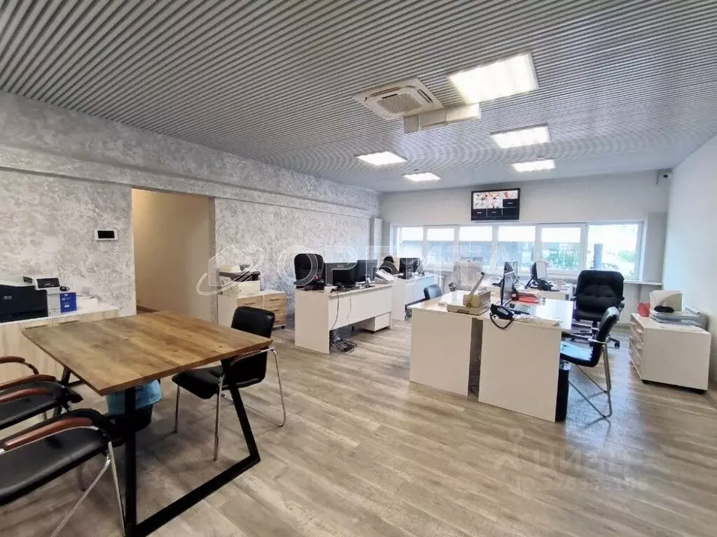 Офис в Тюменская область, Тюмень ул. 50 лет Октября, 10 (109 м) - Фото 1