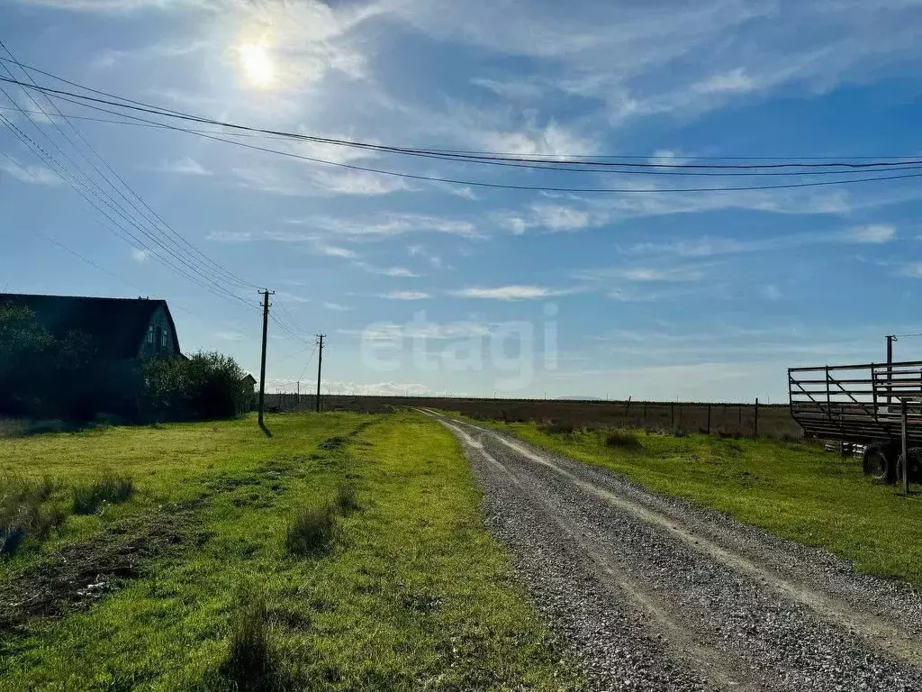 Участок в Крым, Кировский район, с. Владиславовка ул. Крымская (15.0 ... - Фото 0