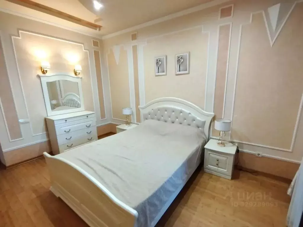 3-к кв. Крым, Симферополь ул. Мичурина, 8 (95.0 м) - Фото 1