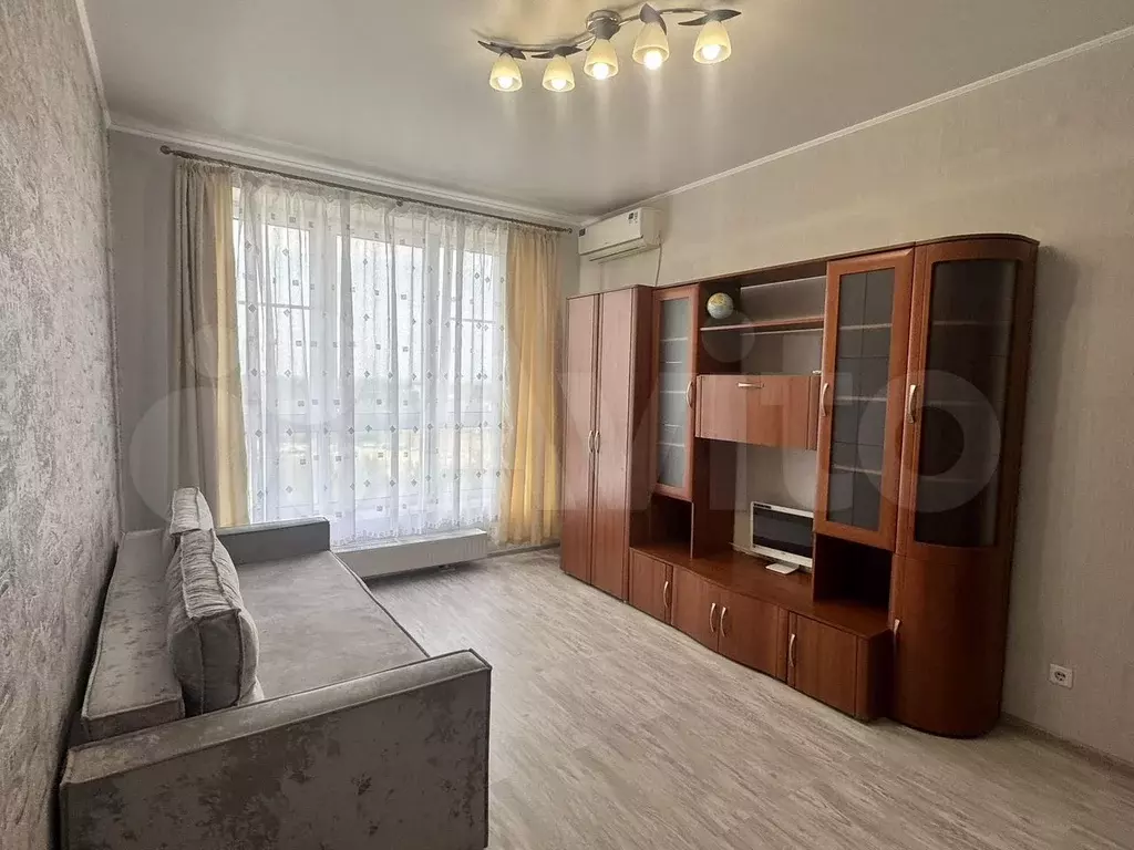 10 и более-к. квартира, 44 м, 12/18 эт. - Фото 0