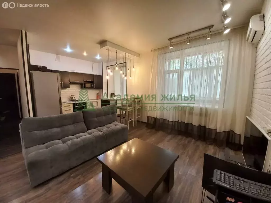 2-комнатная квартира: Энгельс, Полтавская улица, 8 (50.1 м) - Фото 0