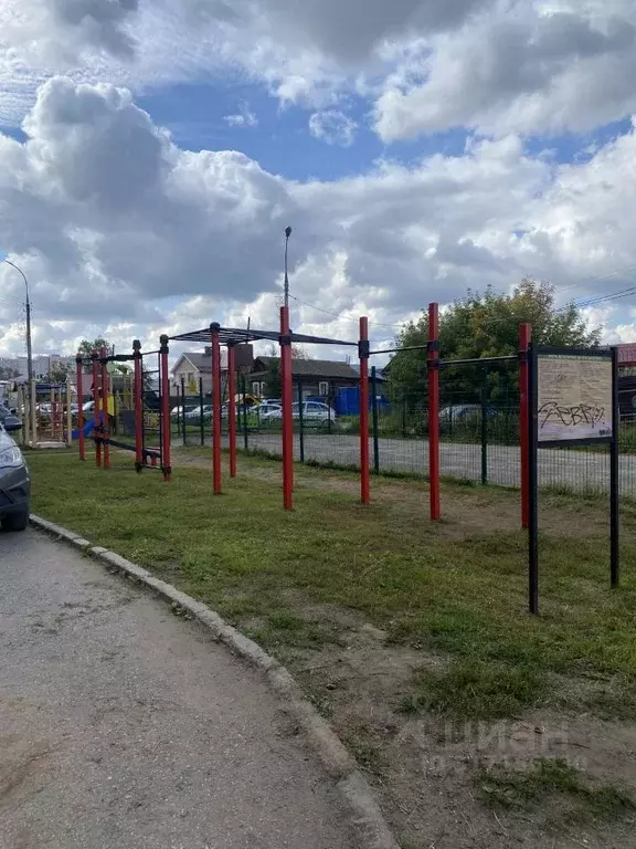 2-к кв. Удмуртия, Ижевск Ленинградская ул., 118 (50.8 м) - Фото 1