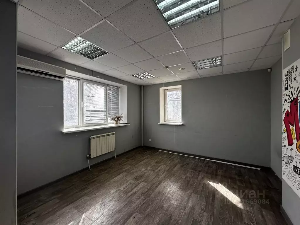 Офис в Волгоградская область, Волгоград ул. Им. Циолковского, 33 (17 ... - Фото 2