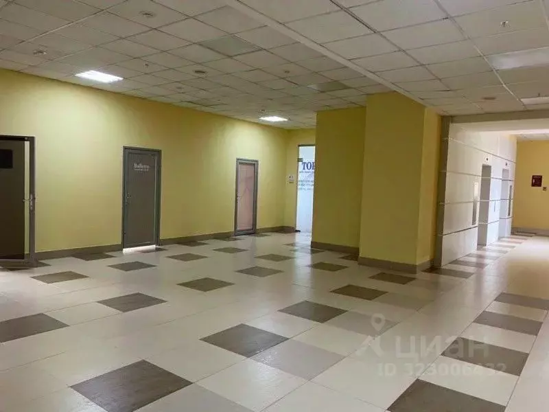 Офис в Нижегородская область, Нижний Новгород пл. Революции, 9 (450 м) - Фото 1