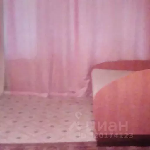 Комната Челябинская область, Челябинск ул. Братьев Кашириных, 100а ... - Фото 0